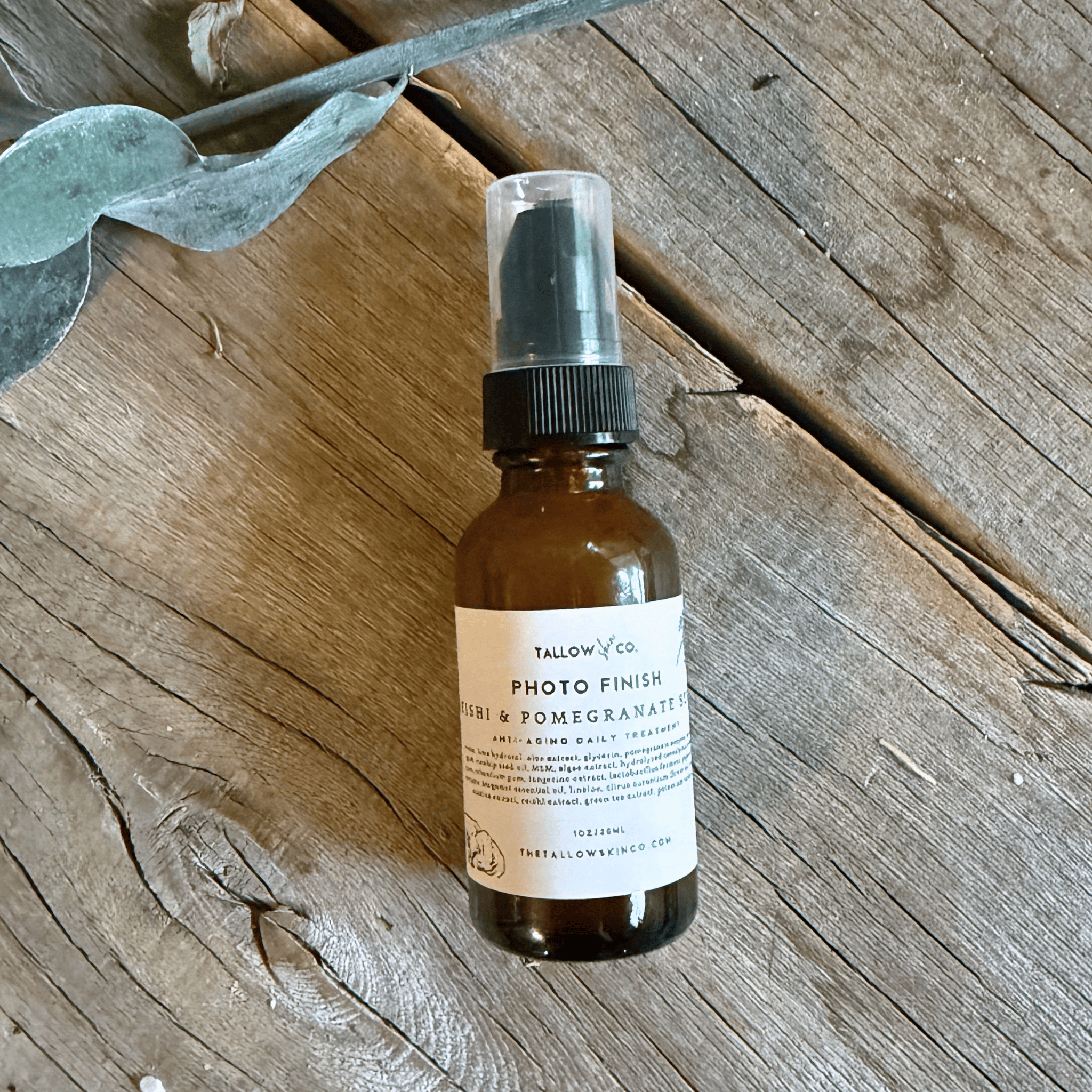 Photo Finish reishi pomegranate anti-aging serum firm and lift Made Brave