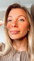 Hyaluronic acid face serum dropper for hydration and plumping