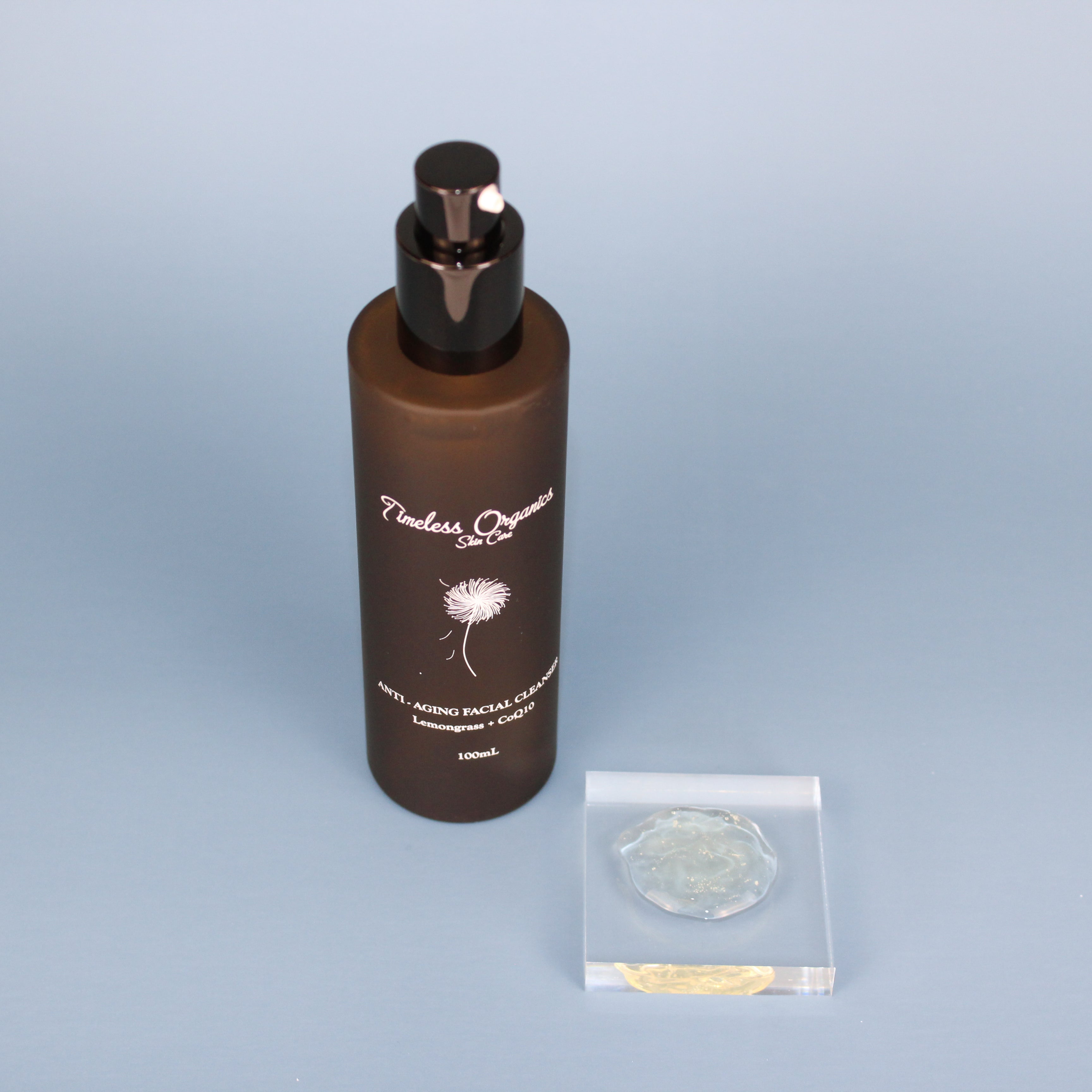 Anti-aging facial cleanser with CoQ10 and nine organic oils Made Brave